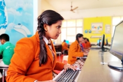 computer lab in school